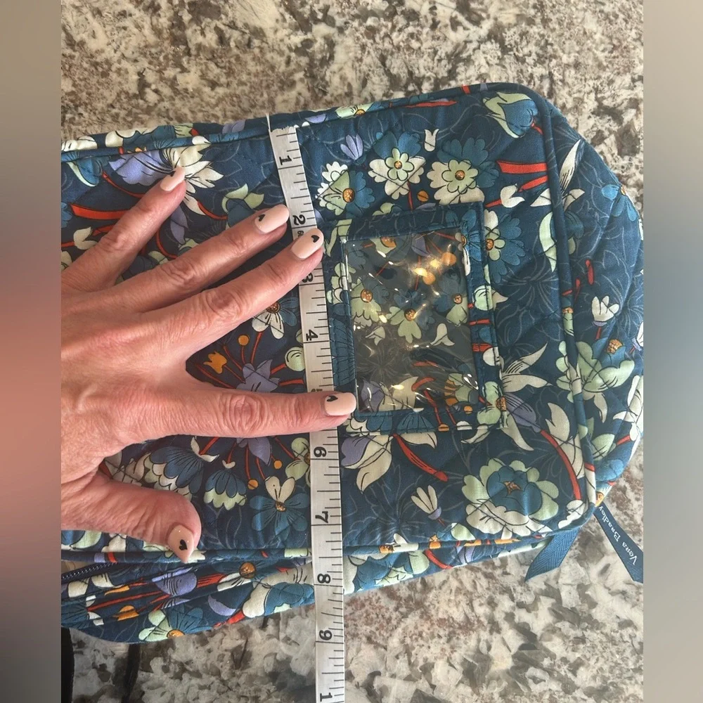 Vera Bradley Floral Bursts insulted lunch bag - Picture 12 of 13